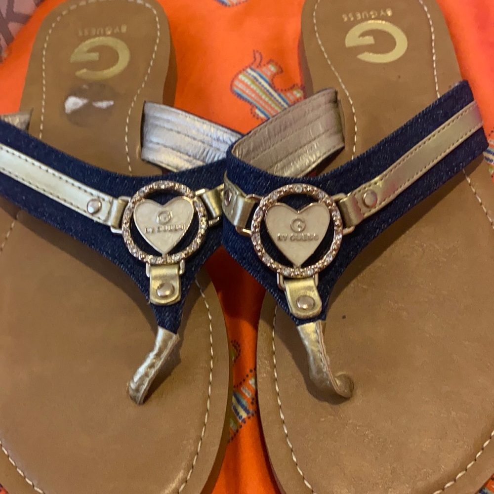 Guess Flipflops